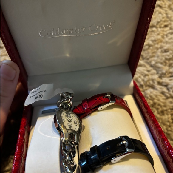 Watch - Picture 4 of 5